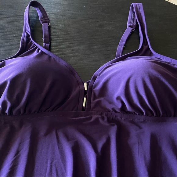 PLUS SIZE OVER THE SHOULDER TANKINI TOP WINE - Picture 3 of 10